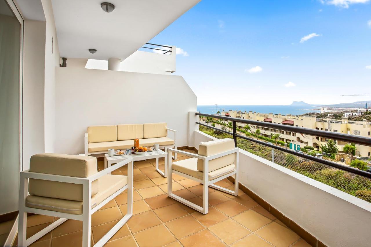 הוילה Manilva Townhouse With Spectacular Views Of Gibraltar מראה חיצוני תמונה